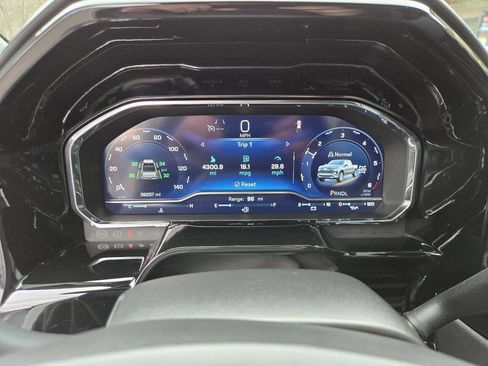 Used 2023 Chevrolet Silverado 1500 LT image 13