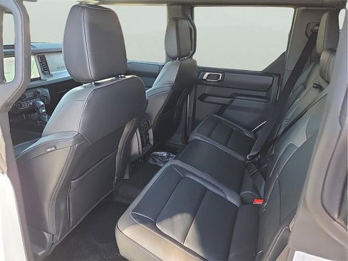 New 2025 Ford Bronco Outer Banks image 9