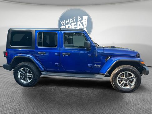 Certified 2018 Jeep Wrangler Unlimited Sahara w/ Cold Weather Group AWD/4WD image 2