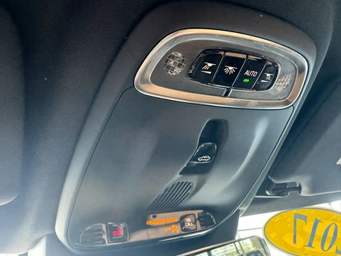 Used 2017 Volvo S90 T6 Inscription w/ Vision Package image 40