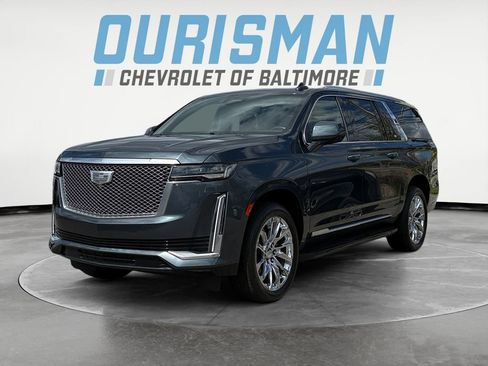 Used 2021 Cadillac Escalade ESV Premium Luxury w/ LPO, Radiant Package RWD image 2