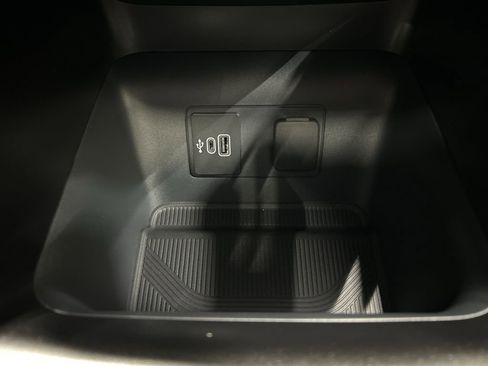 New 2026 Ford Explorer Active w/ Active Comfort Package image 19