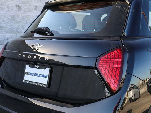 New 2026 MINI Cooper 4-Door Hardtop image 10