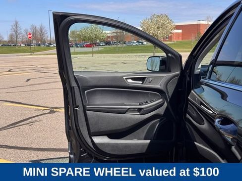 Used 2023 Ford Edge SEL w/ Convenience Package AWD/4WD image 5