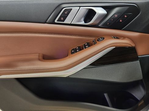 Used 2023 BMW X5 sDrive40i w/ M Sport Package image 42