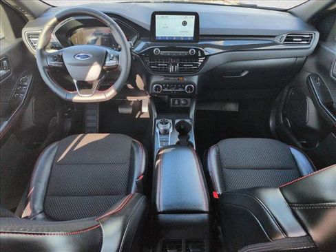 Used 2025 Ford Escape ST-Line image 17