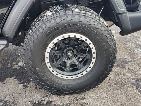 Used 2023 Jeep Wrangler Sport S image 31