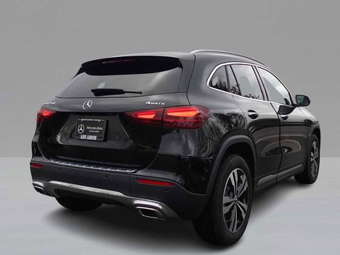 Used 2026 Mercedes-Benz GLA 250 4MATIC image 5