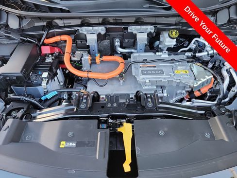 Used 2025 Nissan Ariya AWD image 29