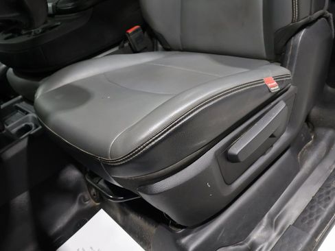 Certified 2019 RAM 2500 Tradesman w/ Chrome Appearance Group image 15