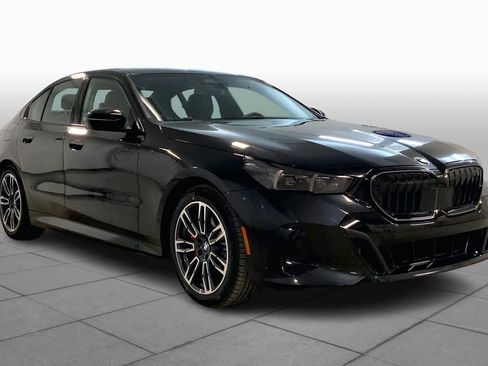 New 2026 BMW 530i xDrive w/ M Sport Package image 2