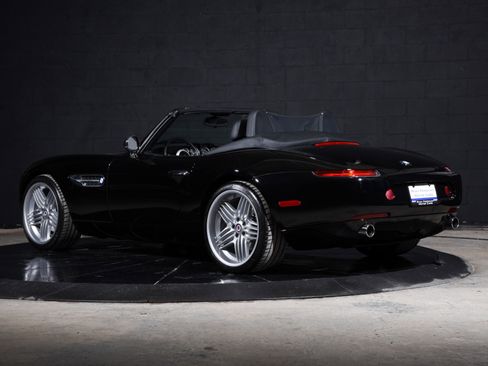 Used 2002 BMW Z8 image 11