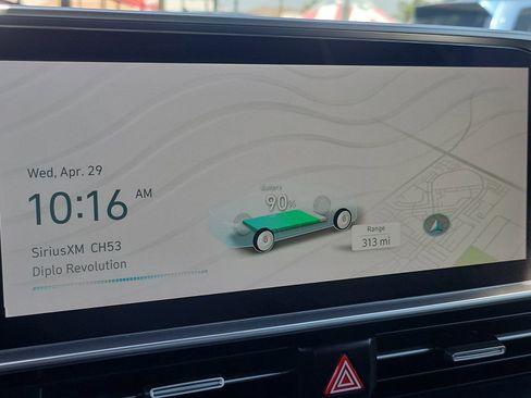 Used 2025 Hyundai Ioniq 6 SE RWD image 14