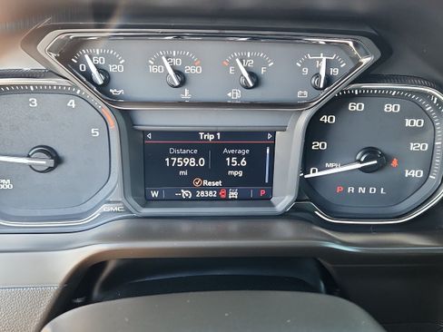 Used 2021 GMC Sierra 2500 SLT w/ SLT Premium Package AWD/4WD image 15