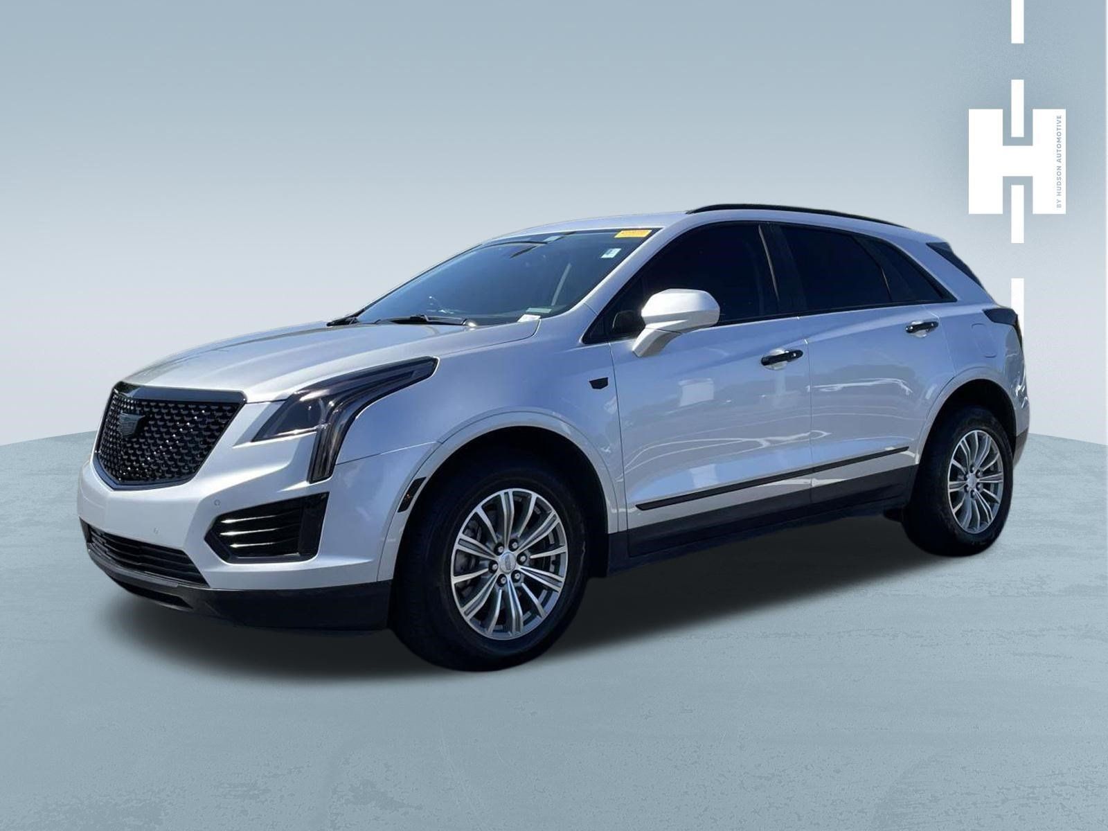 Used 2018 Cadillac XT5 Luxury w/ Driver Awareness Package AWD/4WD image 3