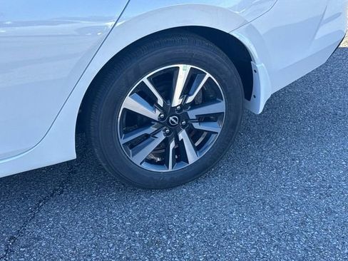 New 2025 Nissan Versa SV w/ Trunk Package image 11