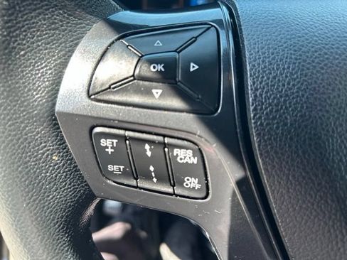 Used 2018 Ford Explorer XLT w/ Equipment Group 202A AWD/4WD image 24