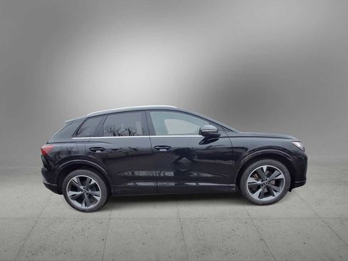 Used 2022 Audi Q4 e-tron Premium Plus image 9