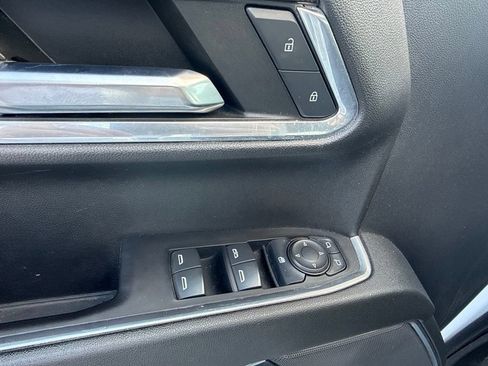 Used 2023 Chevrolet Silverado 1500 LT Trail Boss w/ Protection Package AWD/4WD image 18