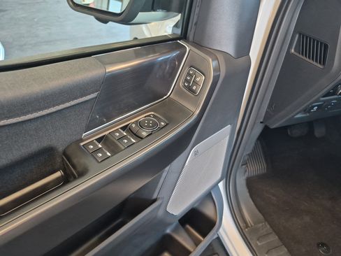 New 2025 Ford F150 Lariat w/ Equipment Group 501A Mid image 13