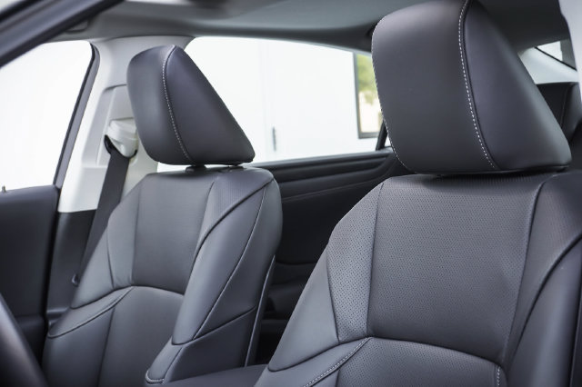 Certified 2025 Lexus ES 300h w/ Premium Package FWD image 10