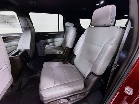 New 2026 Chevrolet Suburban LT w/ Comfort Package AWD/4WD image 18