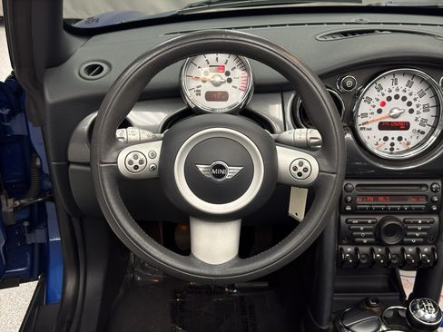 Used 2007 MINI Cooper Convertible FWD image 11