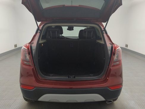 Used 2021 Buick Encore Preferred w/ Safety Package FWD image 29