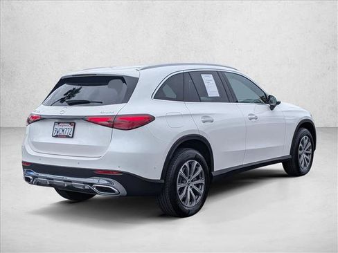 Used 2026 Mercedes-Benz GLC 300 4MATIC image 5