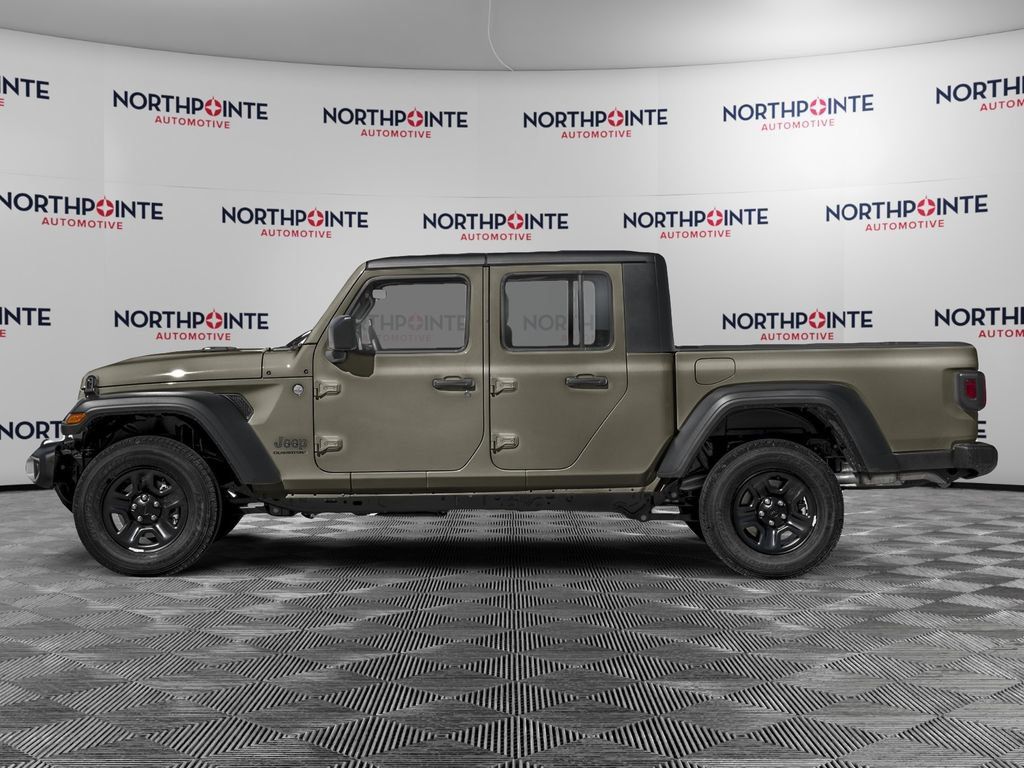 New 2027 Jeep Gladiator Sport AWD/4WD image 3