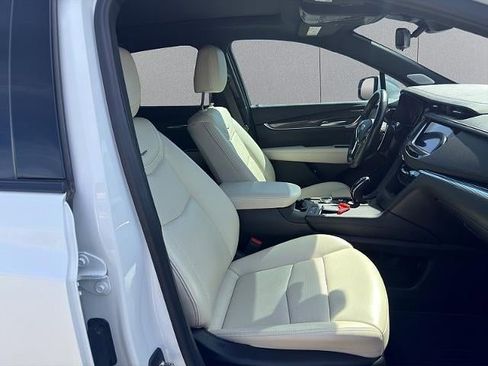 Certified 2023 Cadillac XT5 Sportv w/ Technology Package AWD/4WD image 38