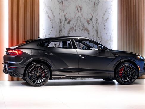 Used 2026 Lamborghini Urus Performante AWD/4WD image 3