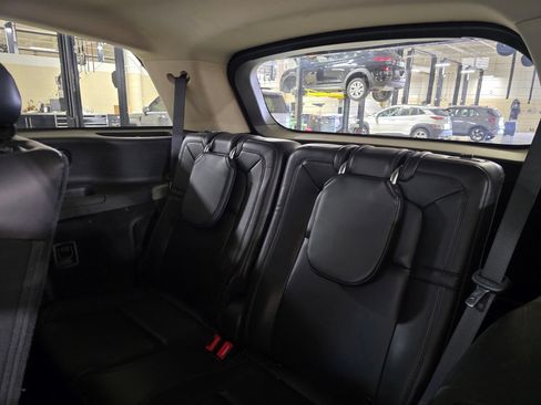 Used 2020 Lincoln Aviator Grand Touring w/ Elements Package Plus AWD/4WD image 11