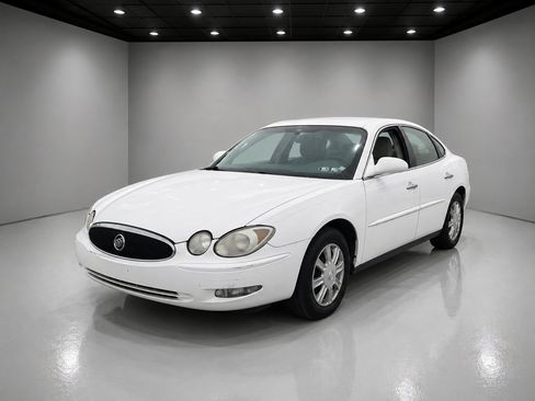 Used 2007 Buick LaCrosse CX FWD image 1