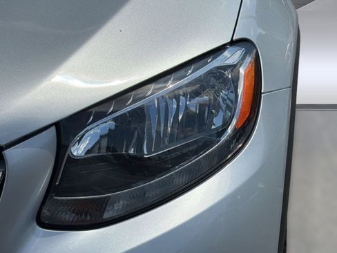 Used 2018 Mercedes-Benz GLC 300 image 12