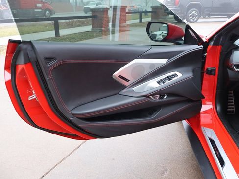 Used 2023 Chevrolet Corvette Stingray Premium Conv w/ Z51 Performance Package image 18