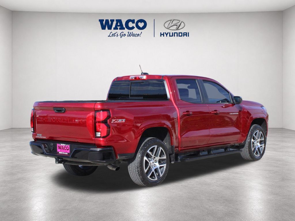 Used 2024 Chevrolet Colorado Z71 w/ Z71 Convenience Package 2 AWD/4WD image 9