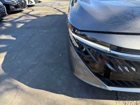 New 2026 Nissan Sentra SR w/ Floor Mat Package image 10