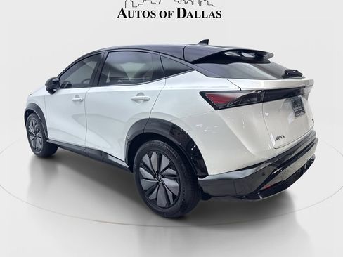 Used 2024 Nissan Ariya AWD image 9