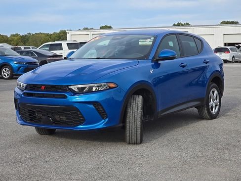 Certified 2024 Dodge Hornet GT image 3