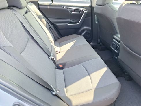 Used 2025 Toyota RAV4 XLE image 32