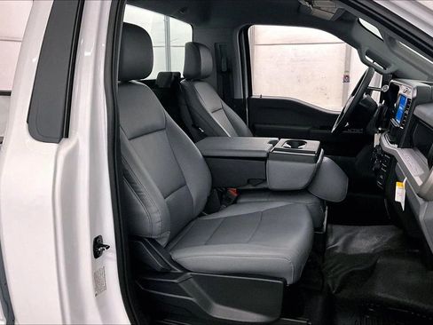 New 2026 Ford F250 XL w/ F-250 >10K GVWR Package image 7