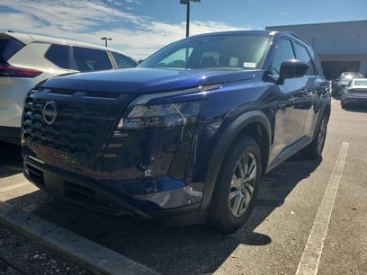Used 2026 Nissan Pathfinder SV