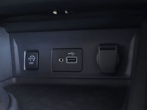 Used 2024 Nissan Sentra S image 23