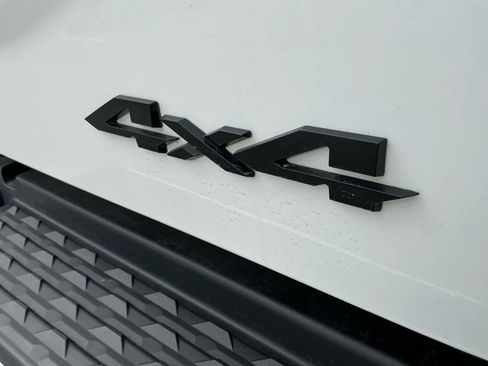 Used 2024 RAM 2500 Laramie w/ Night Edition image 20