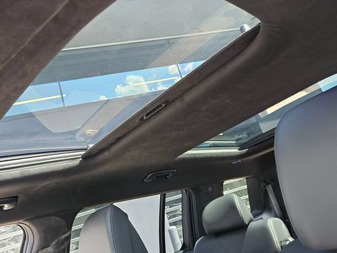 Used 2025 Hyundai Santa Fe Calligraphy image 5