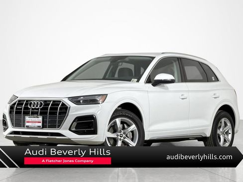 Used 2023 Audi Q5 2.0T Premium w/ Convenience Package image 1
