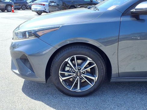 Certified 2022 Kia Forte LXS FWD image 16