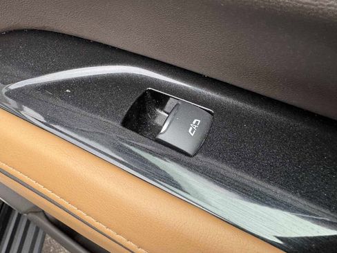 Used 2022 Cadillac Escalade Sport w/ Touring Package image 33