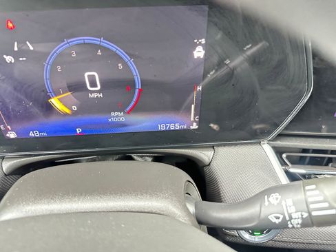 Used 2025 Chevrolet TrailBlazer LT image 40